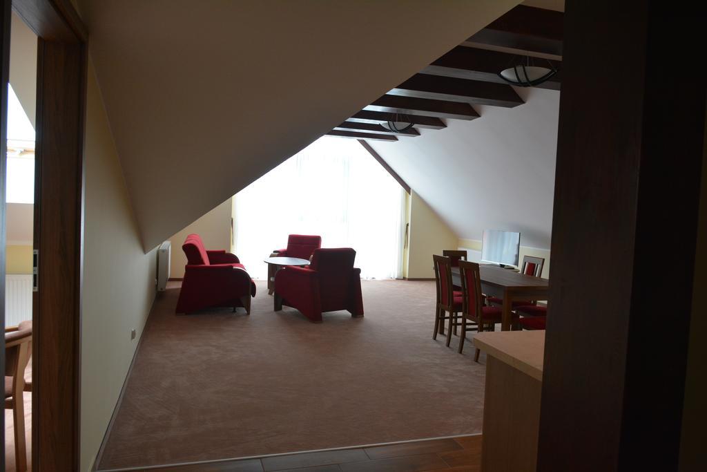 Gosciniec Pan Tadeusz II Otel Giżycko Oda fotoğraf