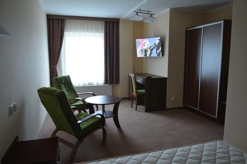 Gosciniec Pan Tadeusz II Otel Giżycko Oda fotoğraf