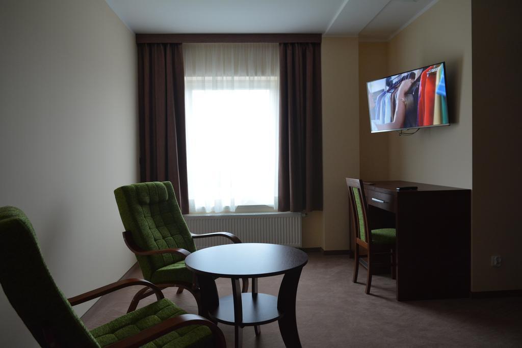 Gosciniec Pan Tadeusz II Otel Giżycko Oda fotoğraf